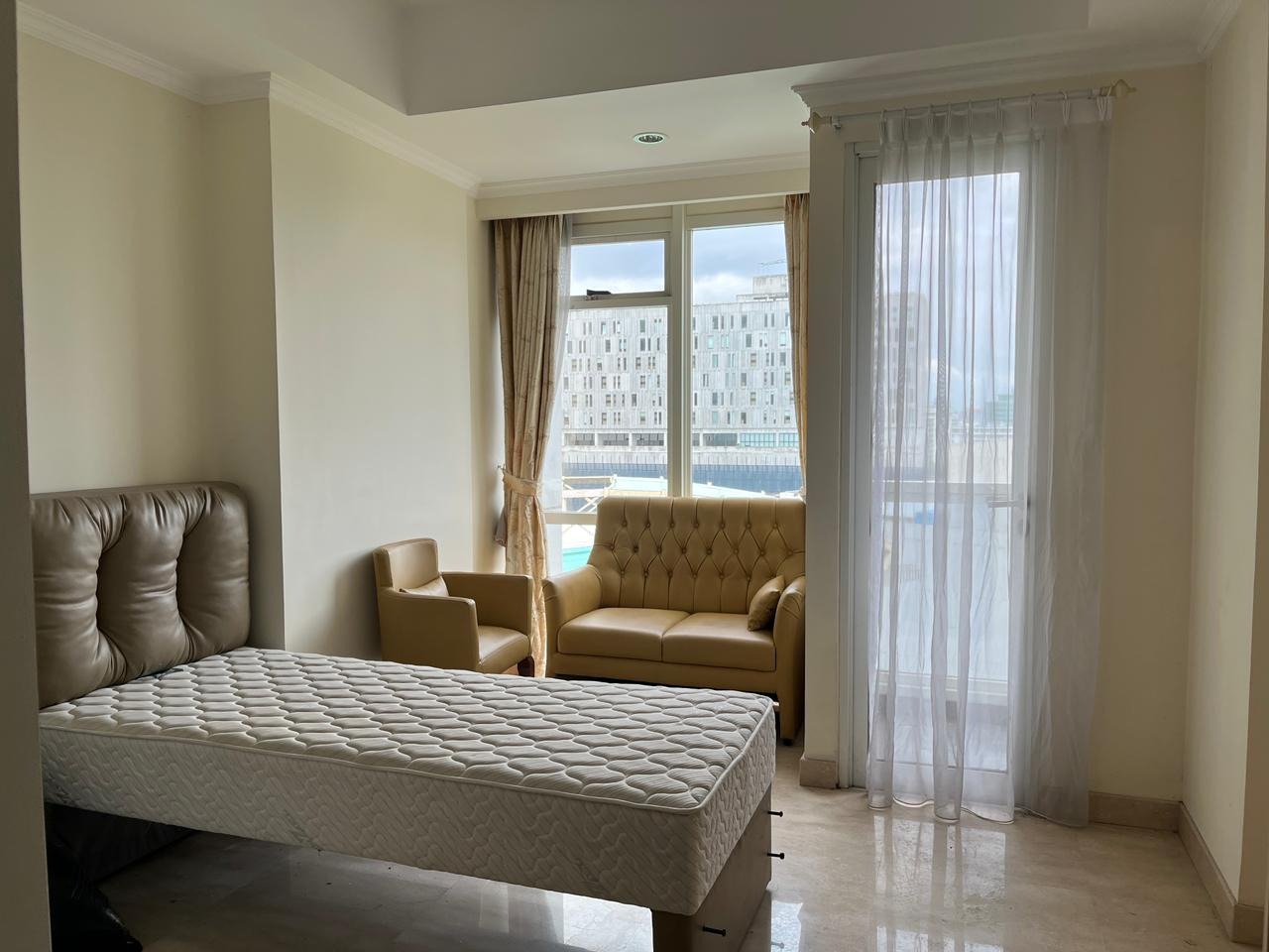 JUAL Apartemen Menteng Park TOWER DIAMOND Tipe Studio - Luas 28 m2 - Full Furnished
