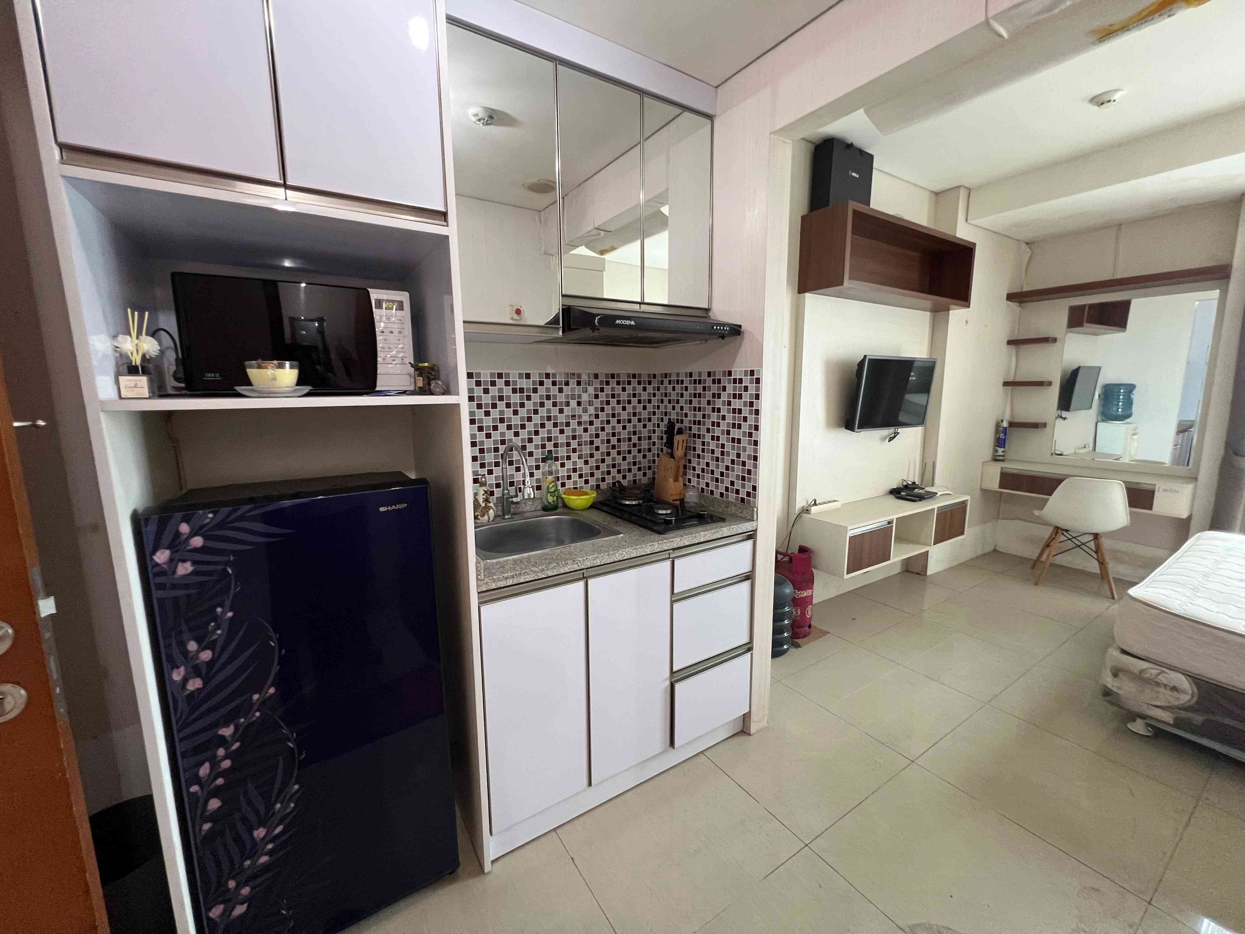 MURAH JUAL Apartemen Woodland Park Residence di Kalibata Jakarta Selatan Tipe Studio - Luas 28 m2 - Furnished