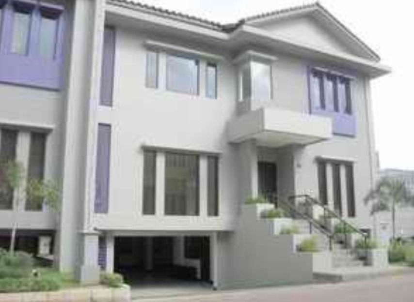 Disewakan Townhouse Cilandak 4 Kamar Tidur