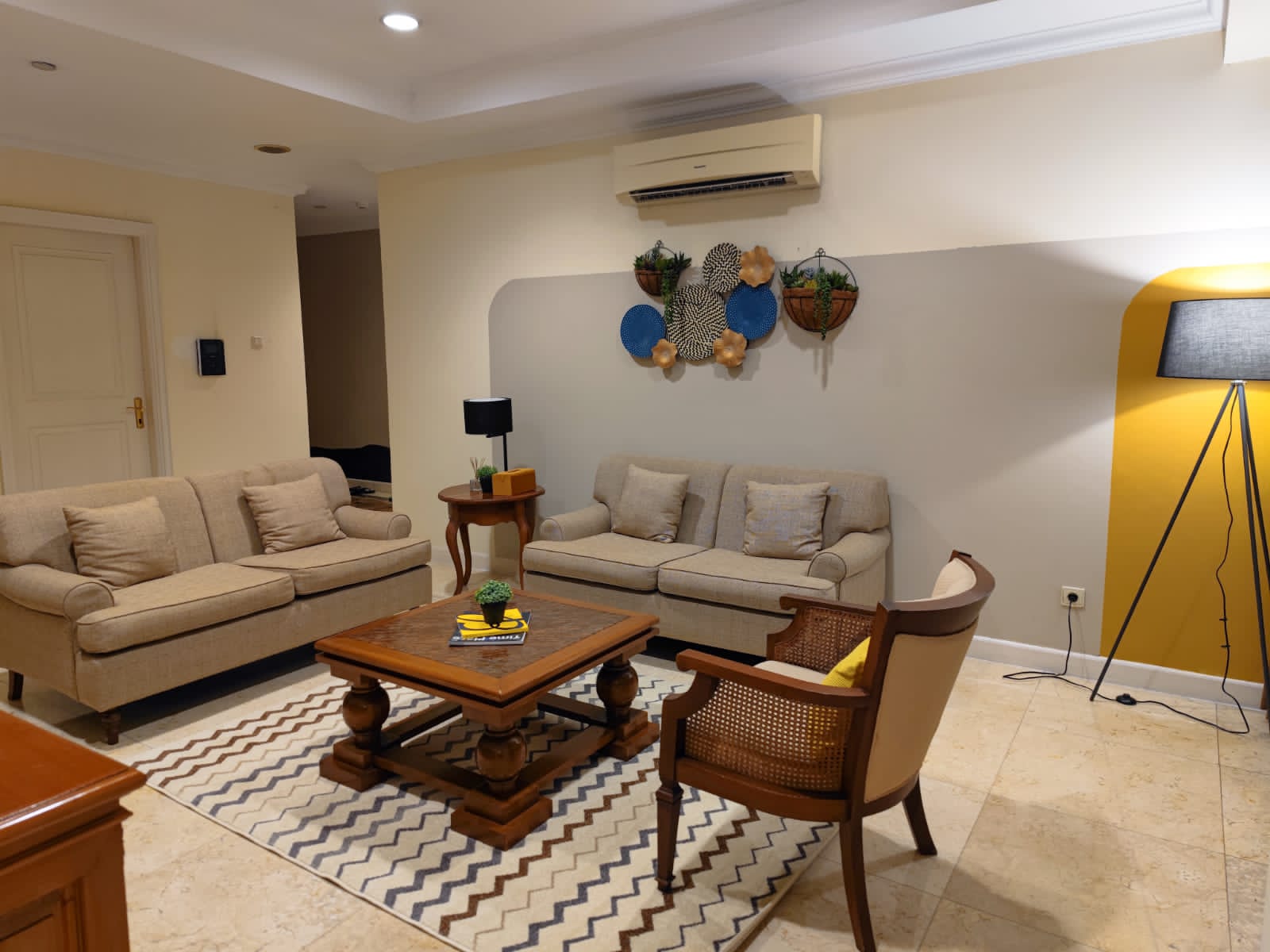 Dijual Apartement Istana Sahid Jakarta Pusat Tipe 2 Kamar - Fully Furnished