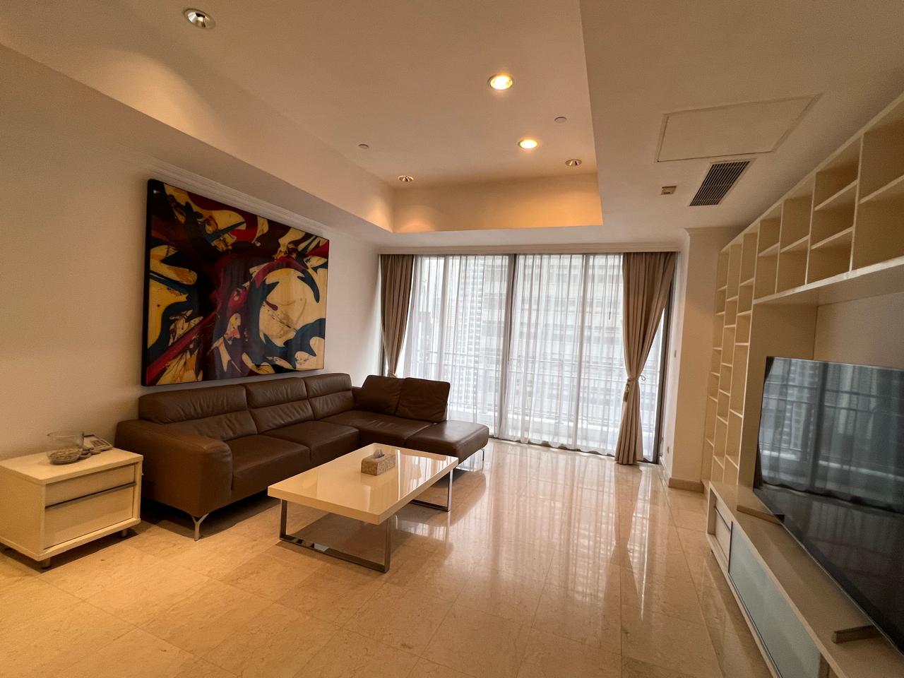 Disewakan Apartement Sudirman Mansion Tipe 3 Kamar - fully furnished